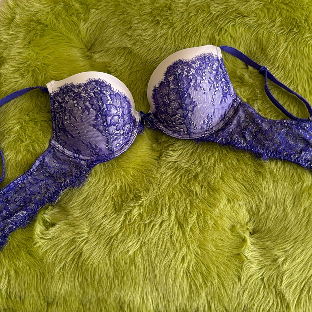 Victoria’s Secret push up bra.